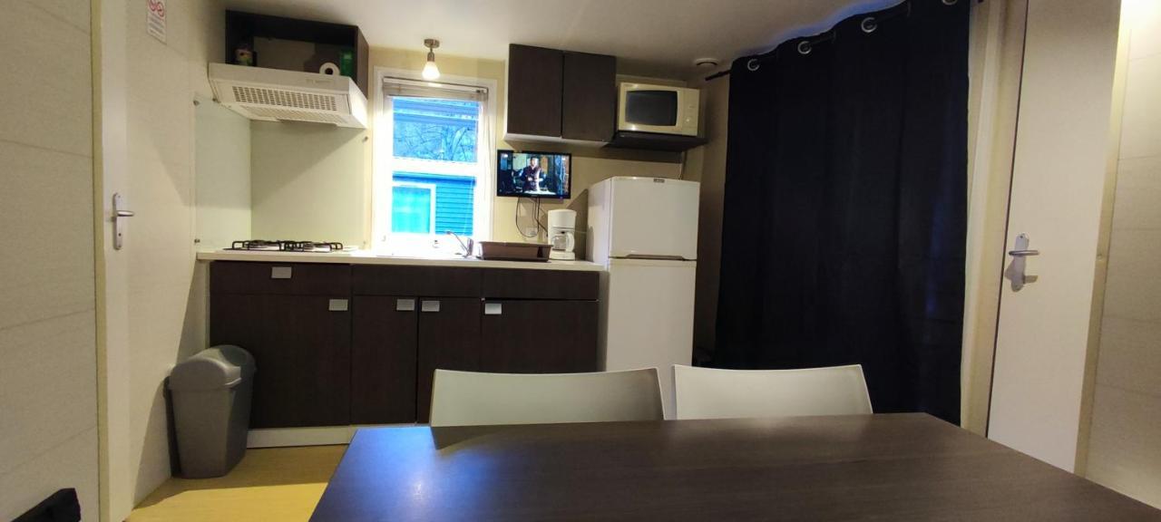 Mobil-Home Confort 4Pers. Mercantour Рокебилиер Екстериор снимка